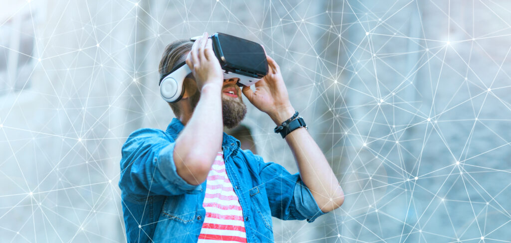 Augmented virtual reality 5G