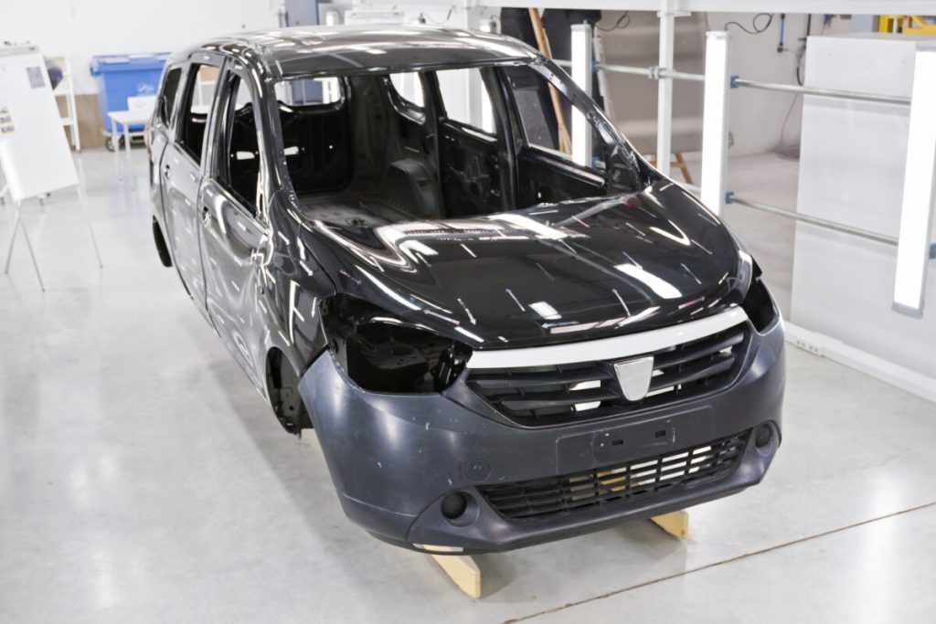 , Geico digitalizza la verniciatura delle automobili col supporto di Software AG