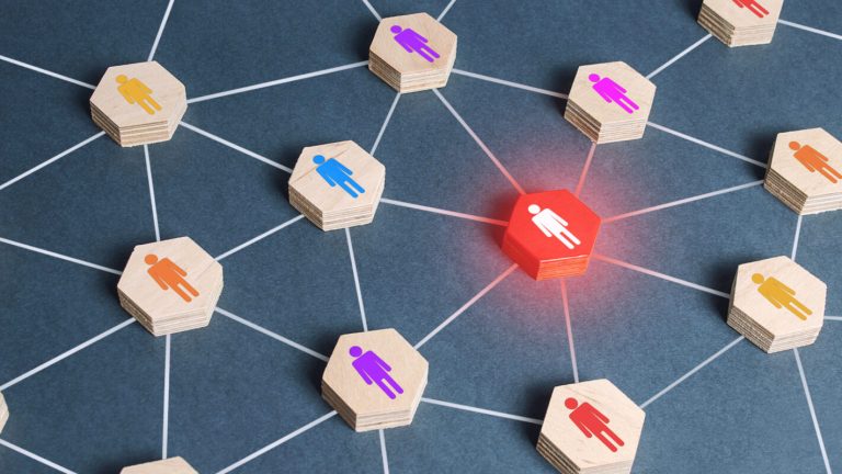 Accelerare la trasformazione grazie alla collaborazione tra i reparti SecOps e IT/DevOps