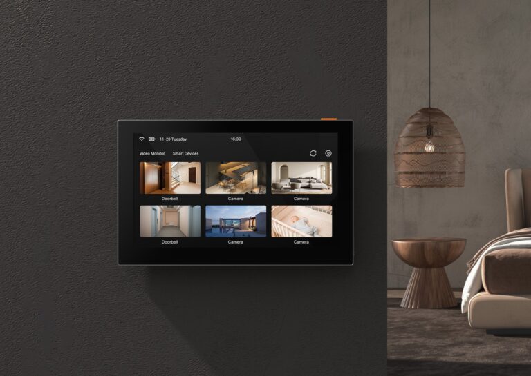 Il nuovo display SD7 di Ezviz centralizza la sicurezza domestica