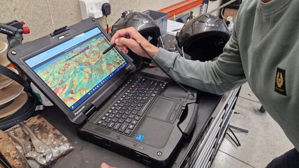 the-turner-twins-portano-la-tecnologia-panasonic-in-alta-quota