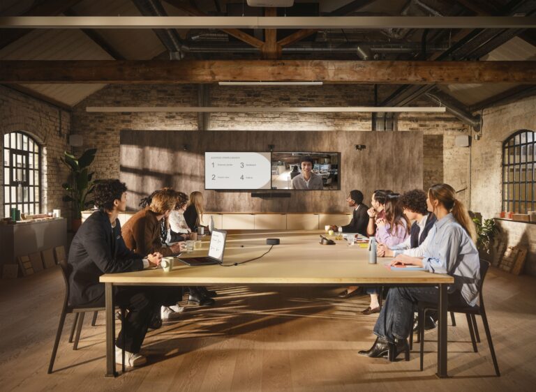 Jabra Reach, un cavo solo per il video in sala riunioni
